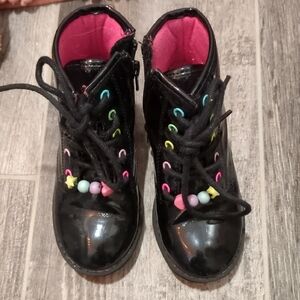 The Children's Place Black Boots with Multicolor Details